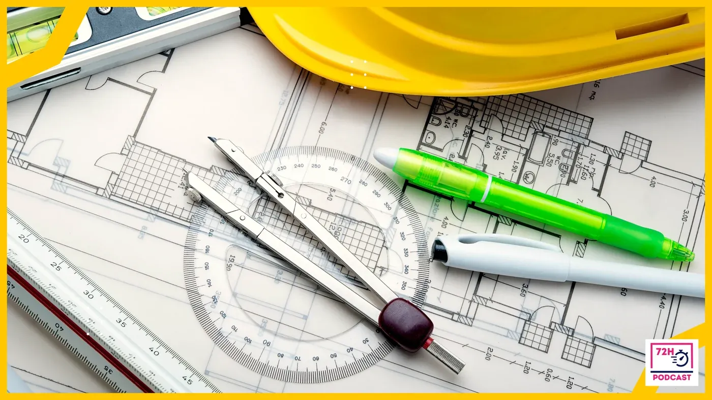 Plan d’architecte recouvert d’outils de conception et d’un casque de chantier, bannière de BatiCast